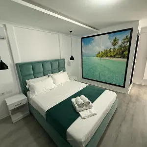 Aloha Hotel