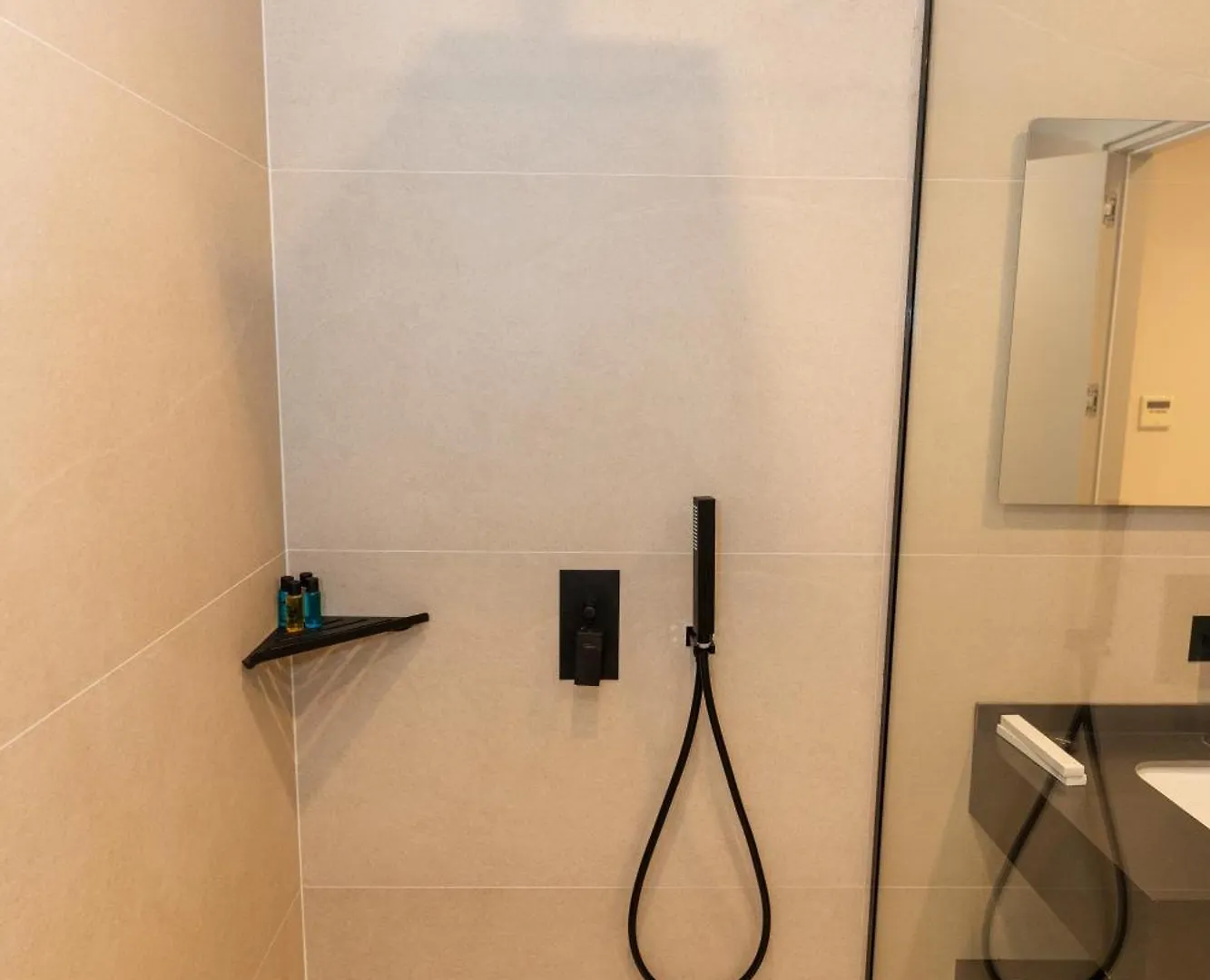 Abi'S Suites Sarande 0*,  Albania