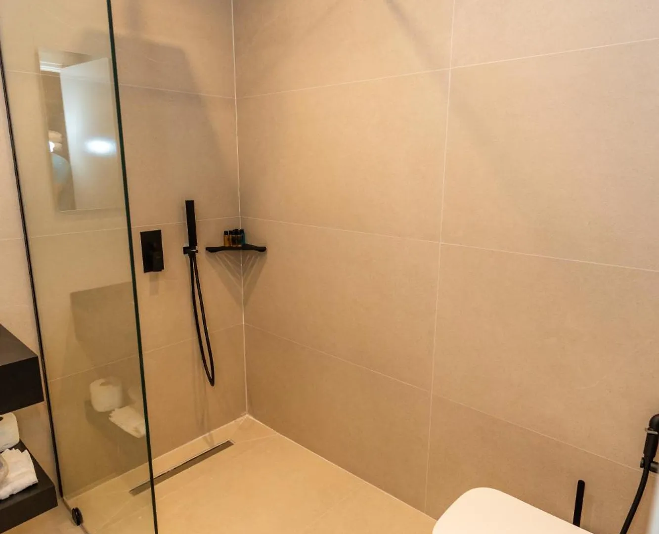 Abi'S Suites Sarande